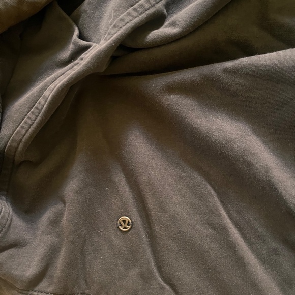 Lululemon Black Wrap Jacket, Size 6 - Picture 3 of 3